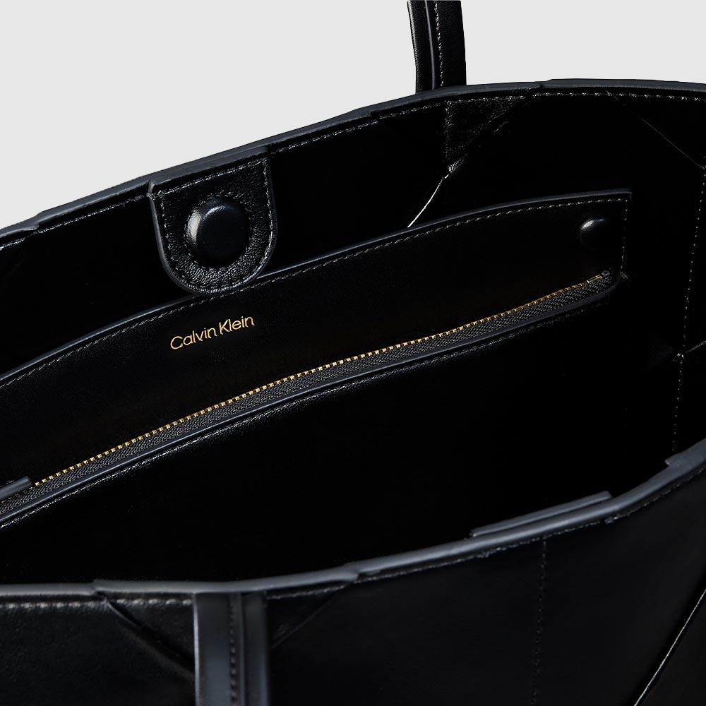 Medium Carryall Tote Bag - Black