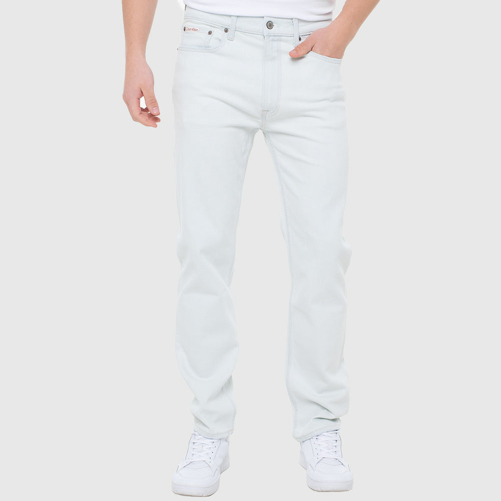 Standard Straight Bleachout Jean - White