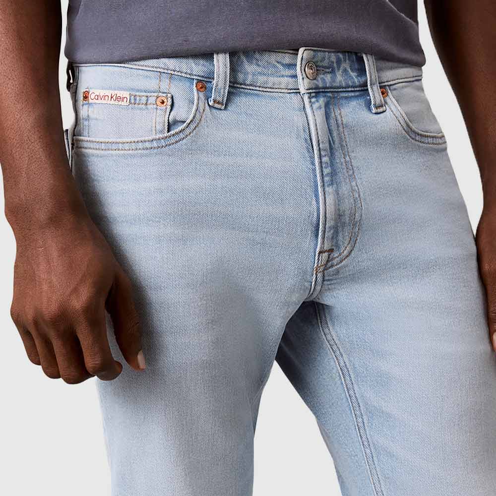 Slim Indigo Overtone Jean - Denim Light