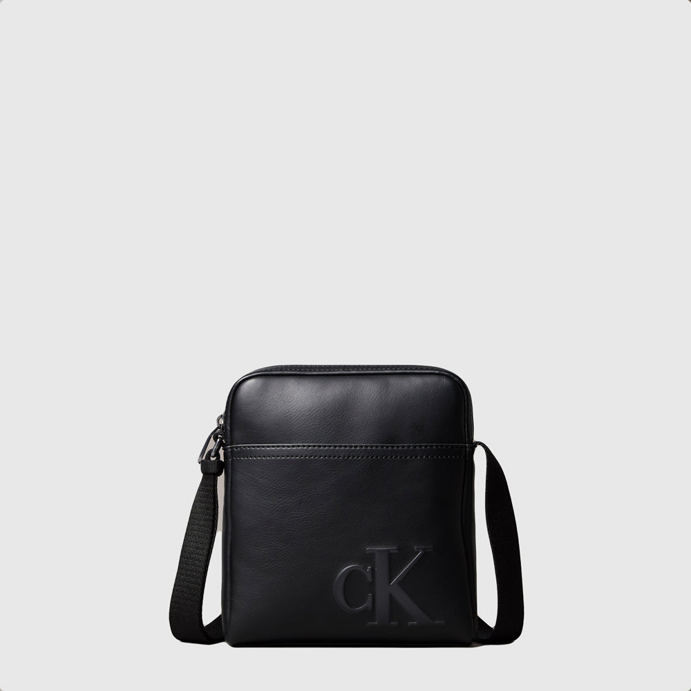Calvin Klein Bold Ck Reporter - Black |ThirdBaseUrban