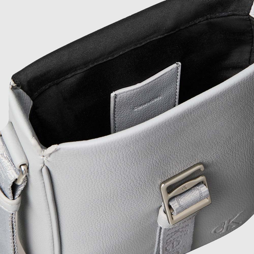 Cargo Flap Reporter Bag- Light Grey