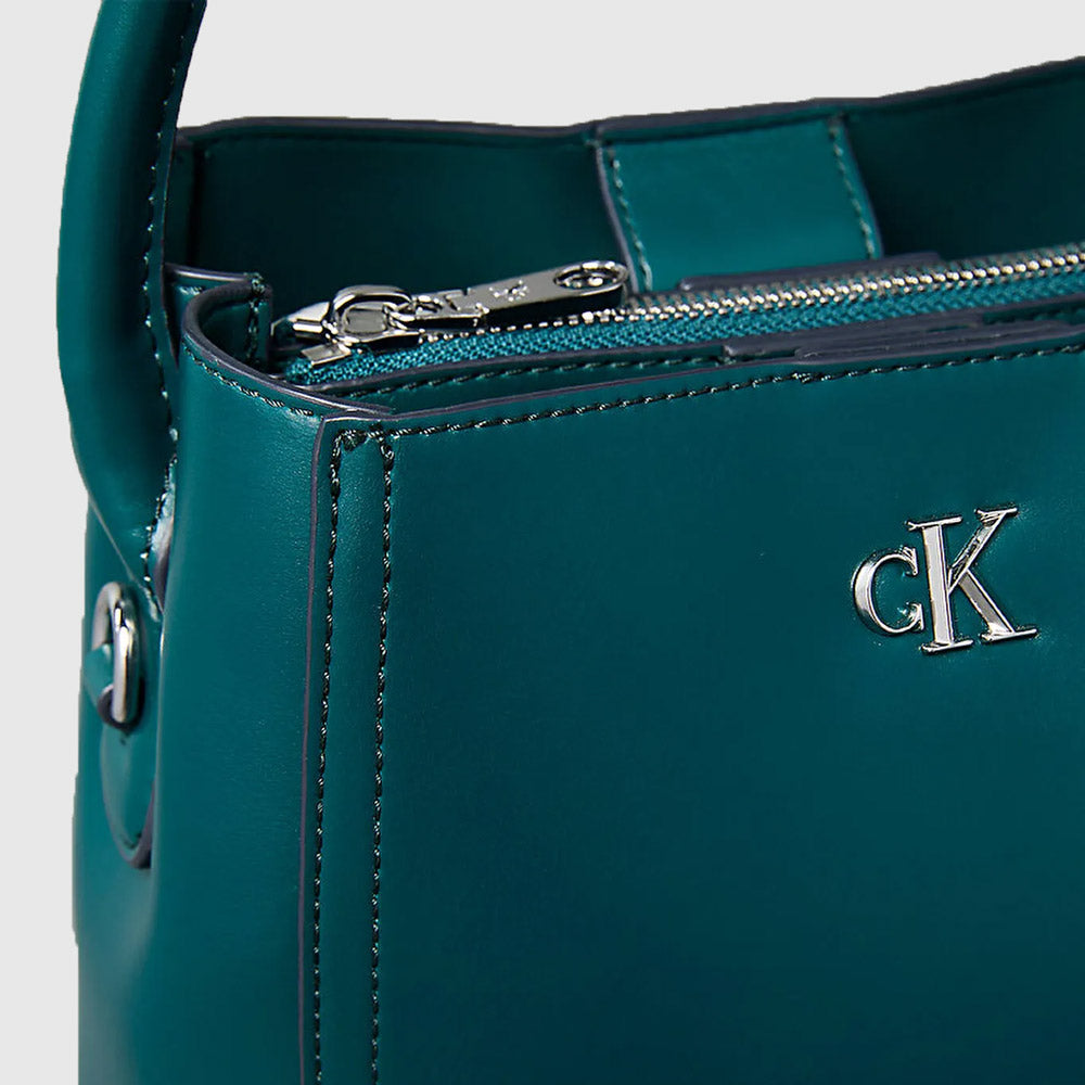 Calvin Klein Ck Bucket With Strap - Teal