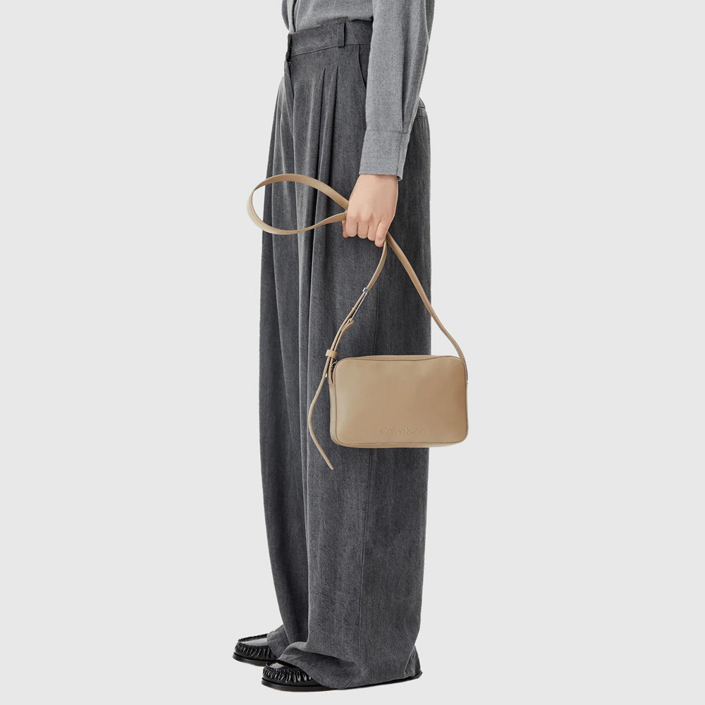 Embossed Camera Bag - Beige
