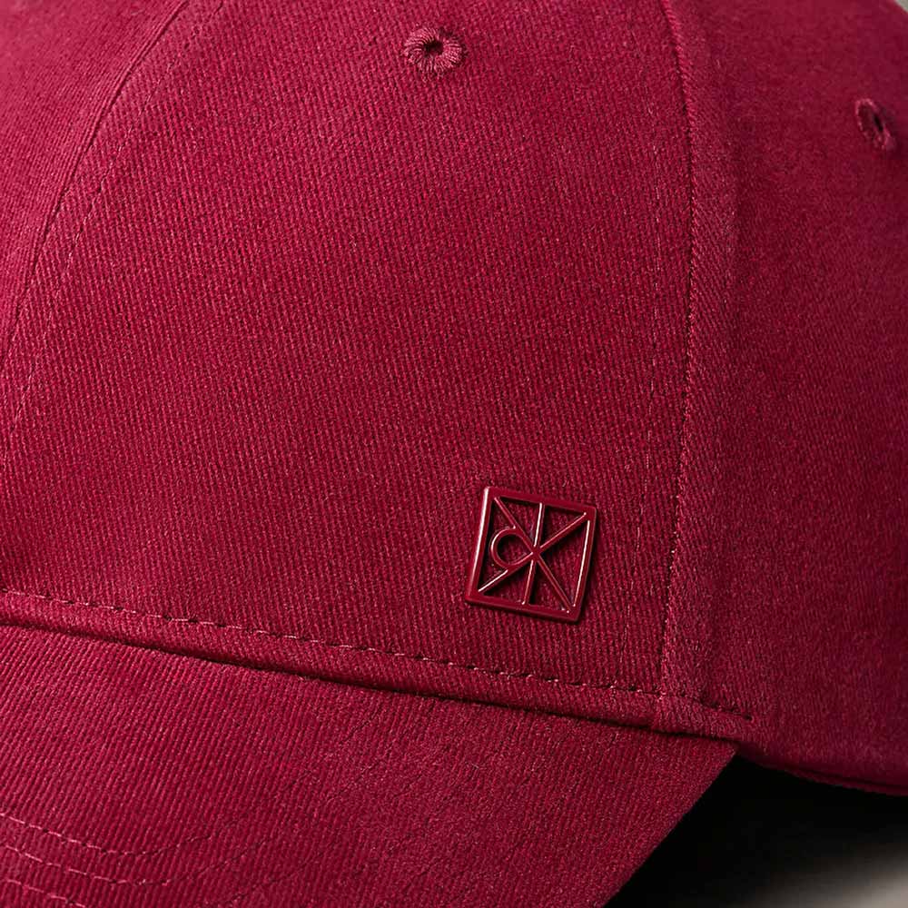 Emblem Baseball Cap - Magenta