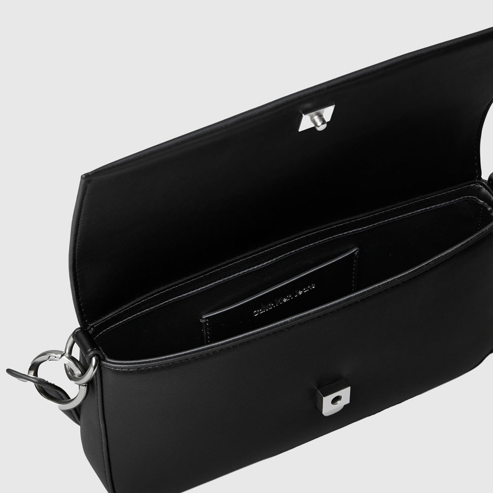 Sculpted Flap Shoulder Pouch - Black