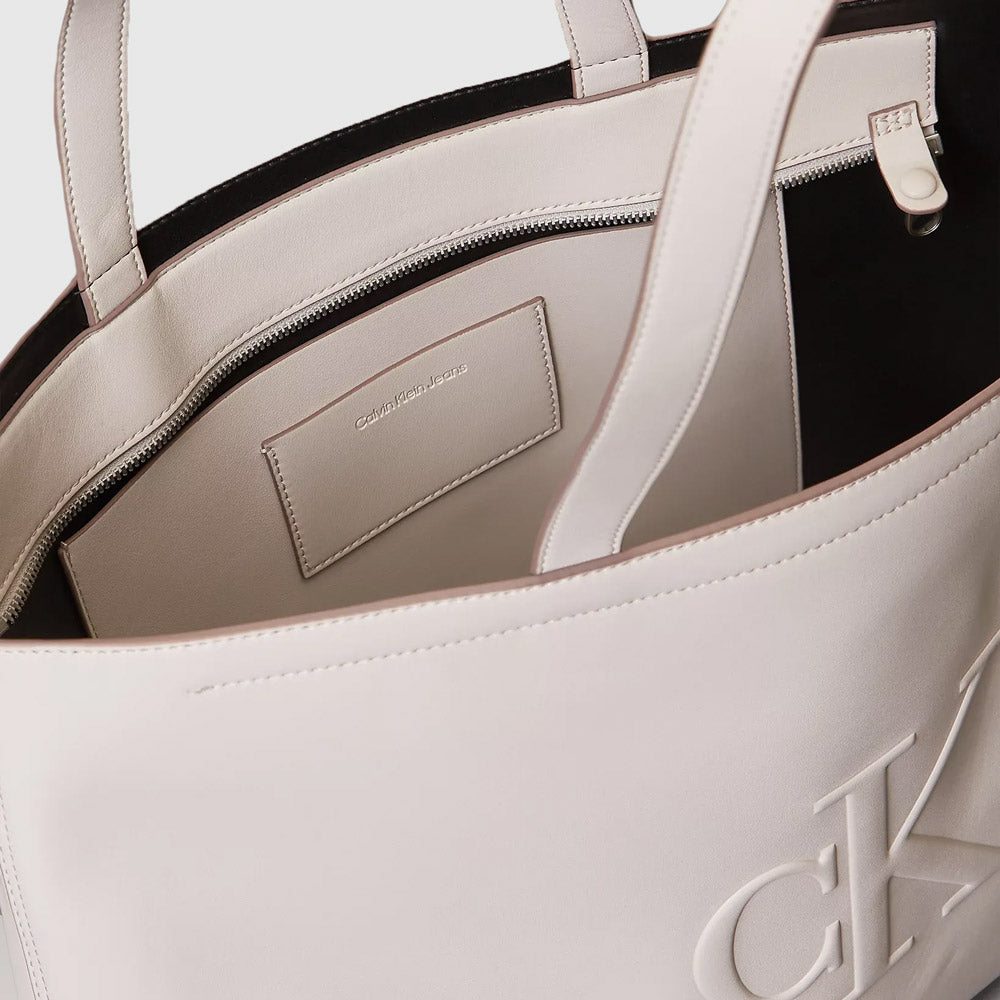 Sculpted Slim Tote - Offwhite