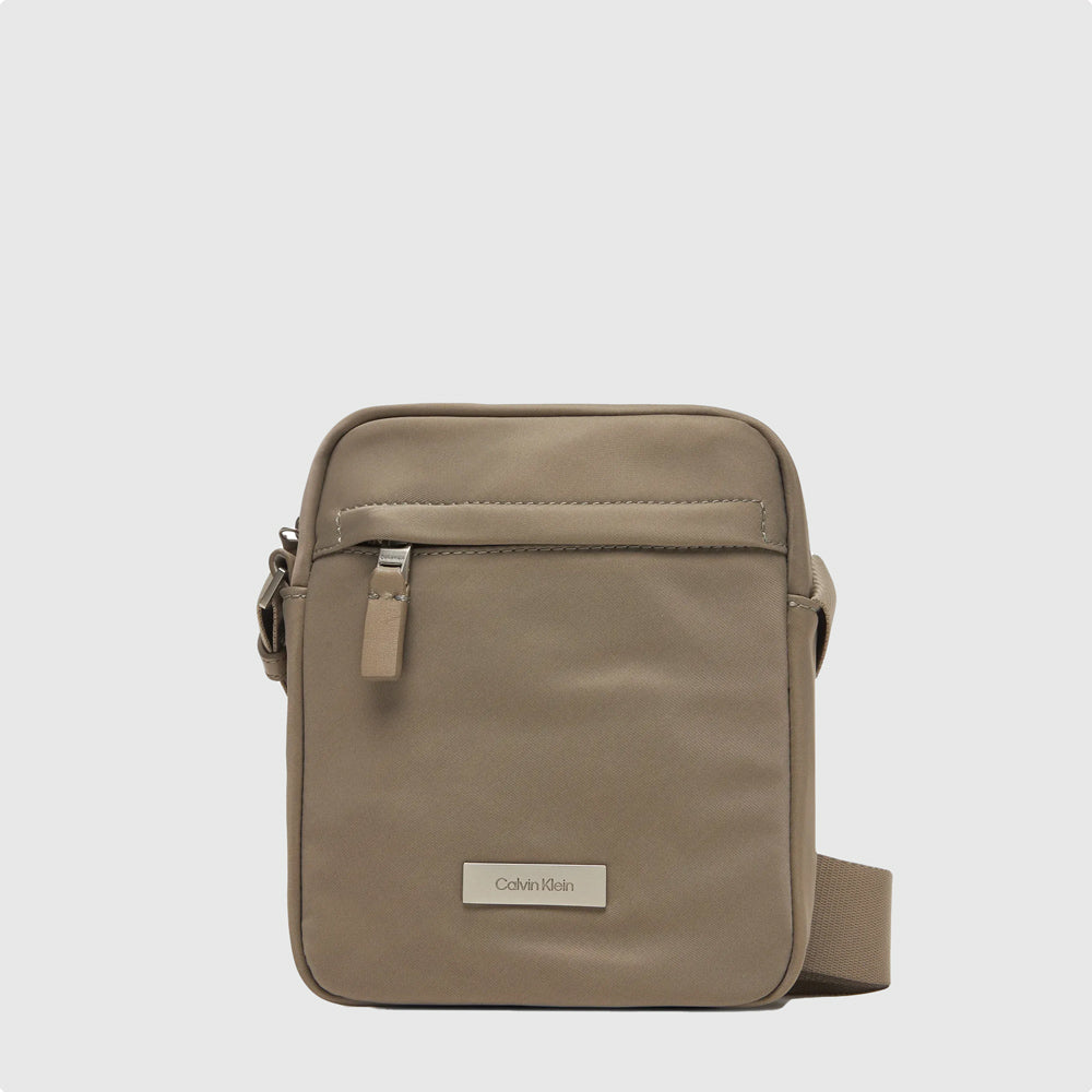 Calvin Klein Sleek Reporter Bag - Taupe |ThirdBaseUrban