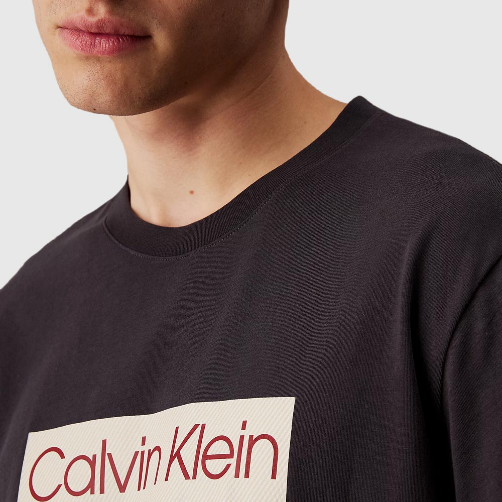 Label Print T-Shirt - Black