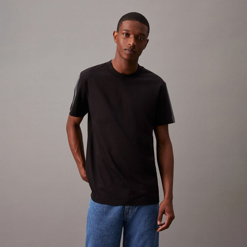 Logo Tape T-Shirt - Black