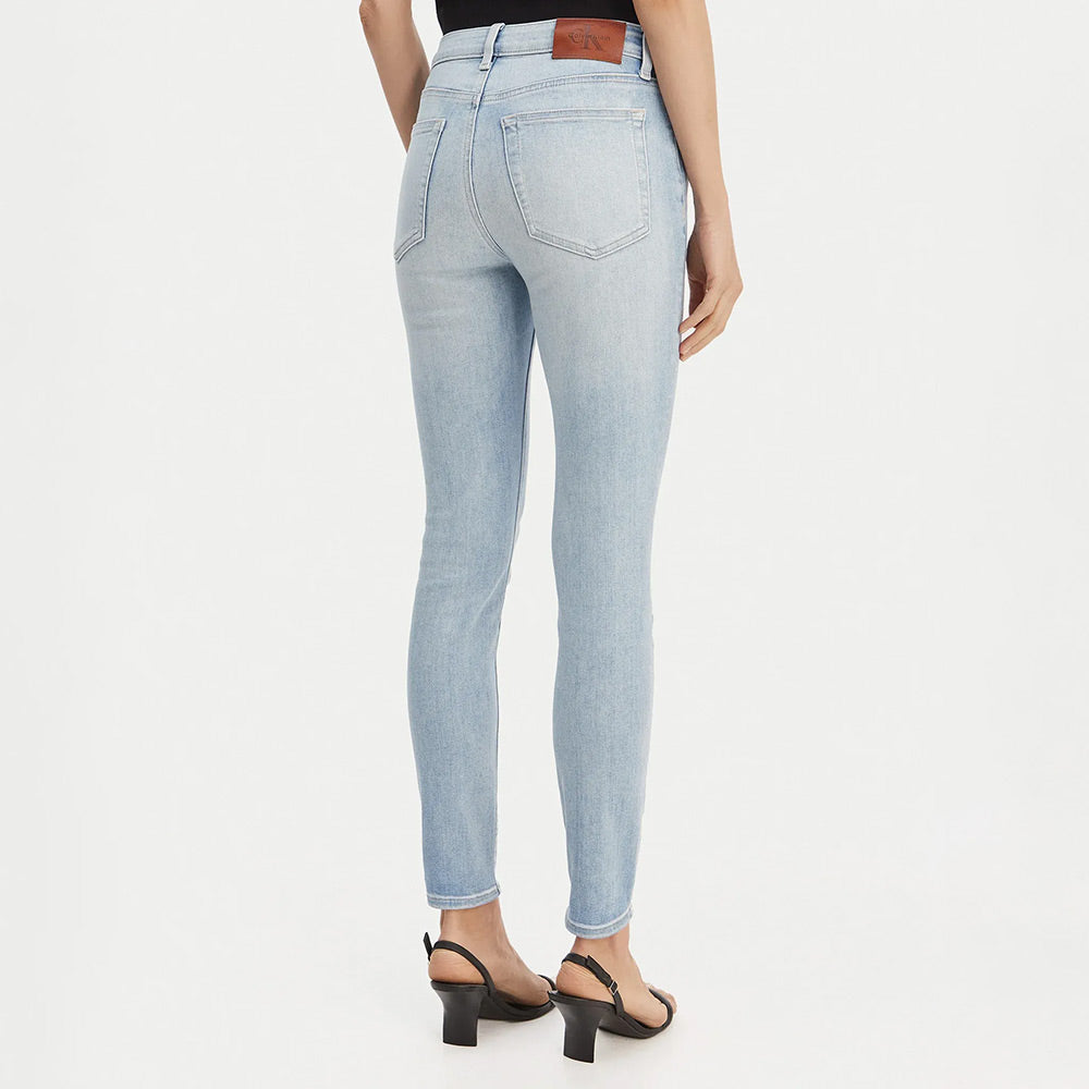 Mid Rise Skinny Jean - Denim Light