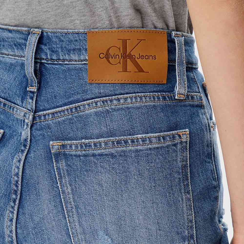 Mom Jean - Denim Medium