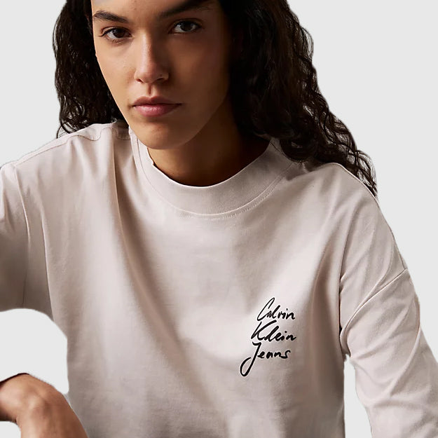 Script Institutional T-Shirt - Moonbeam