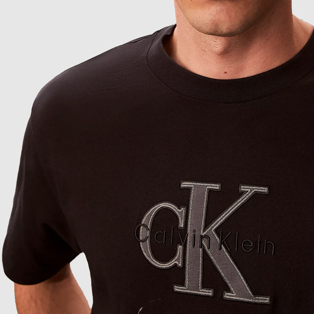 Relaxed Logo Appliqué T-Shirt - Black