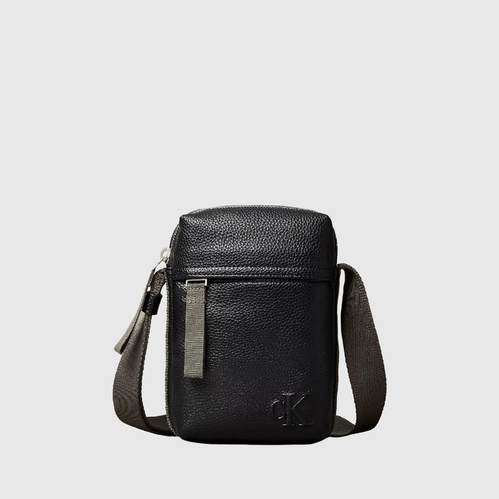 Calvin Klein Cargo Reporter Bag - Black |ThirdBaseUrban