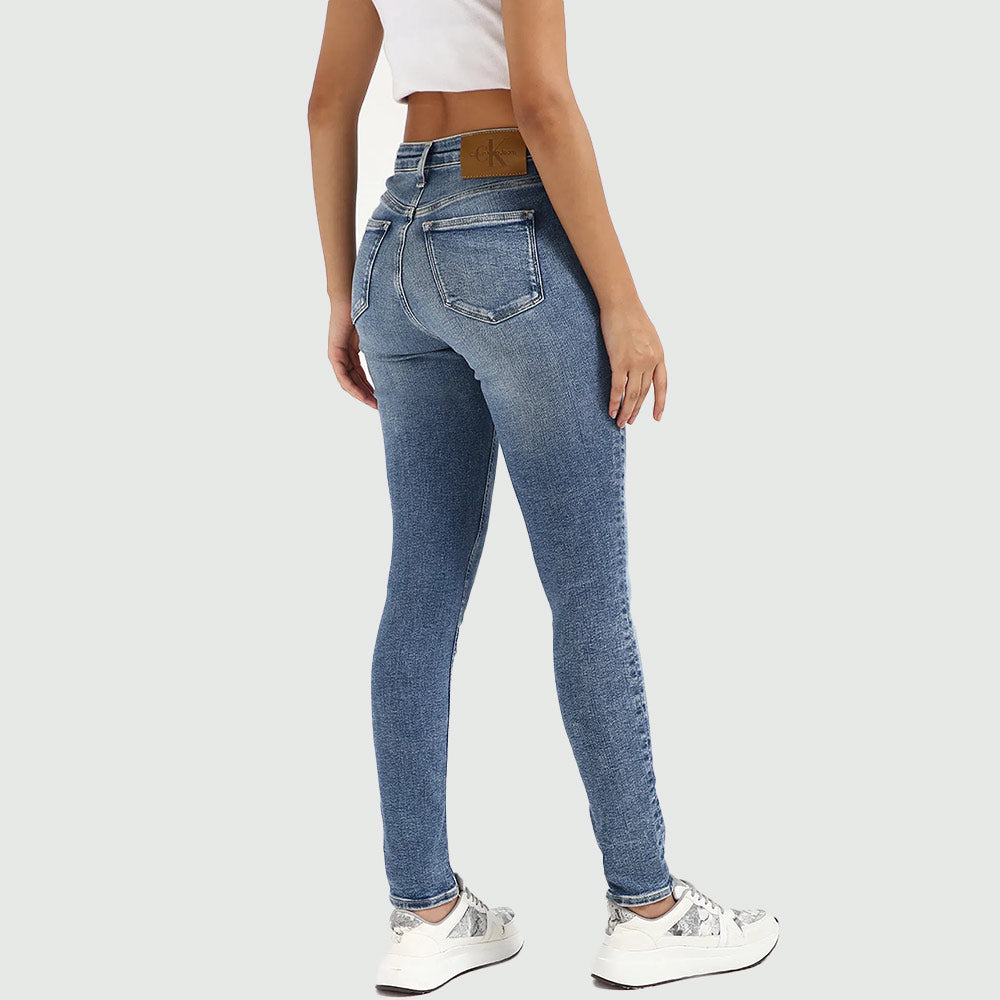 High Rise Skinny Jean - Denim Light*