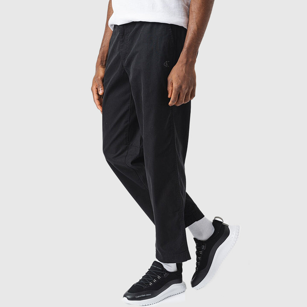 Cropped Woven Pant - Black*