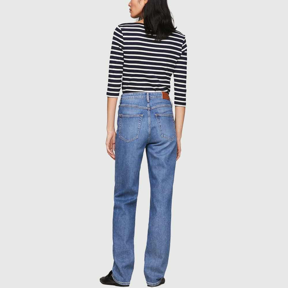Classic Mid Rise Straight Jeans - Denim Light*