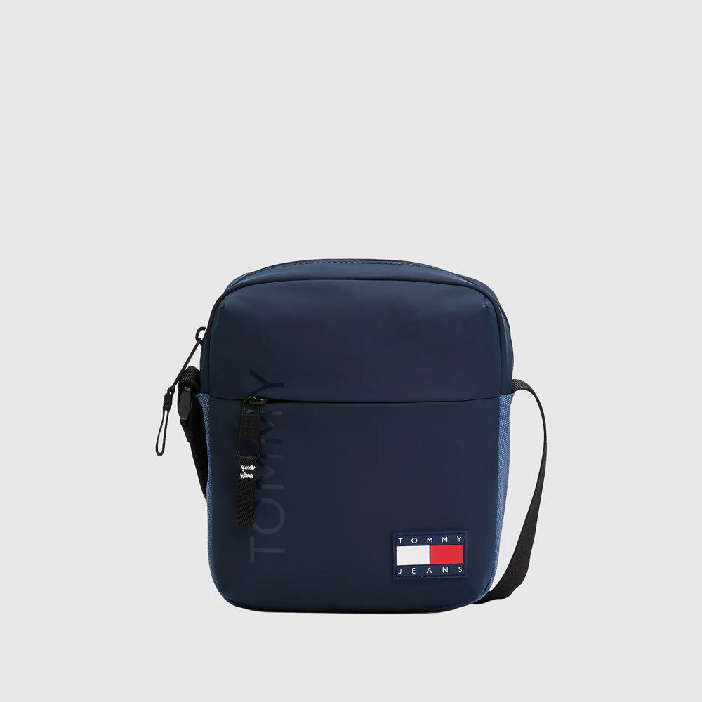 Tommy Hilfiger Daily Reporter Bag - Navy |ThirdBaseUrban