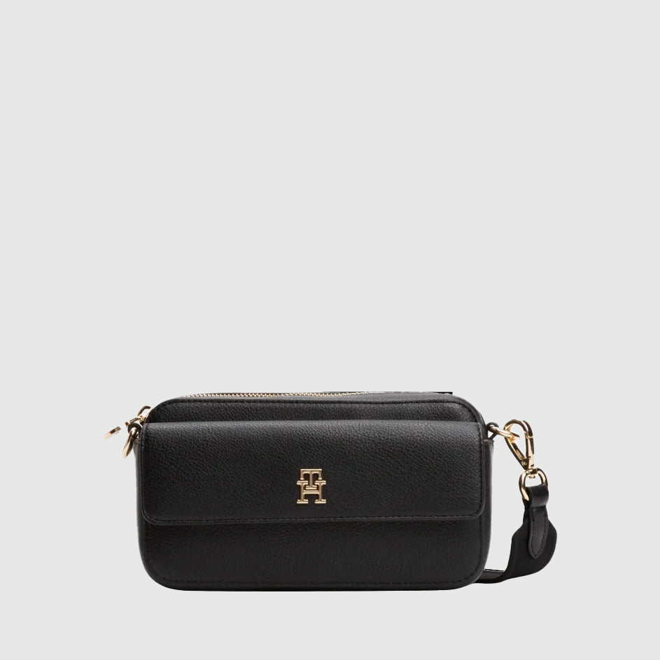 Tommy Hilfiger Distinct Camera Bag - Black |ThirdBaseUrban