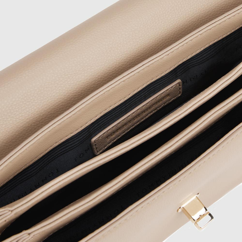 Modern Crossover - Taupe