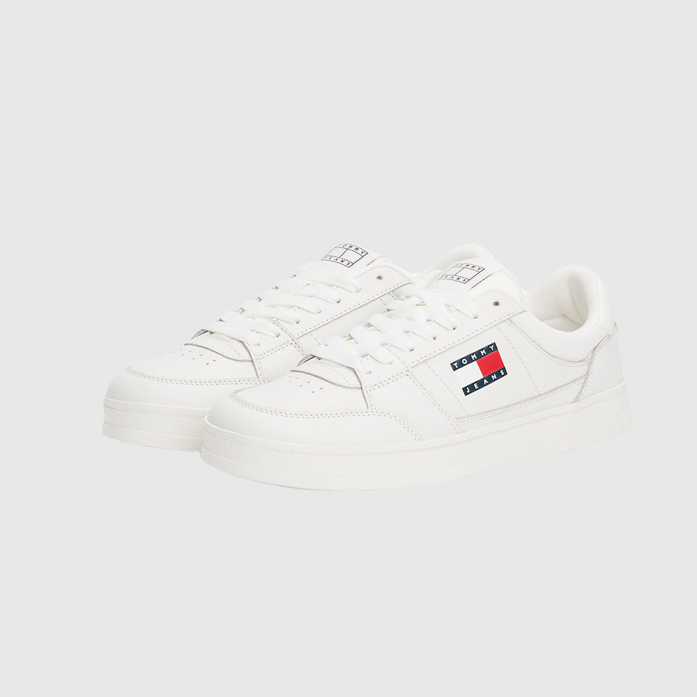 Greenwich Essential Sneaker - off white
