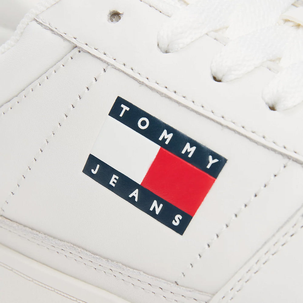 Greenwich Essential Sneaker - off white