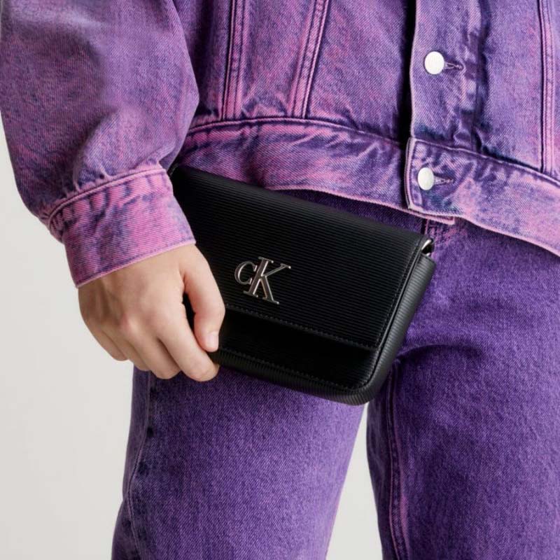 Minimal Shoulder Bag - Black