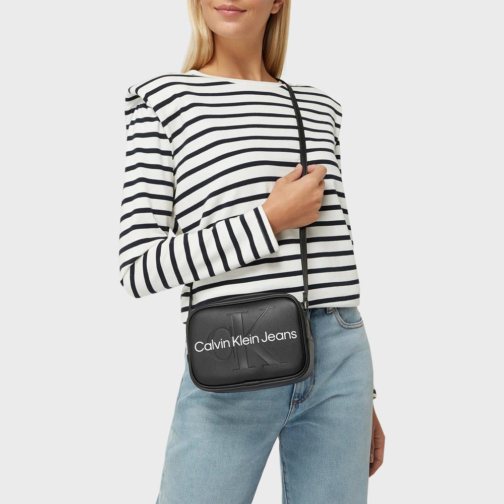 Sculpted Camera Bag - Black