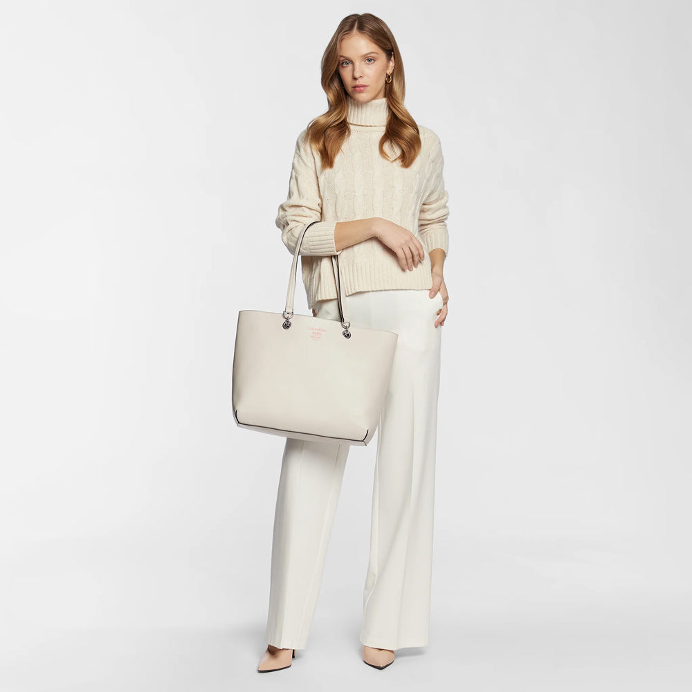 Sculpted Shopper29 Spec Bag - Off White