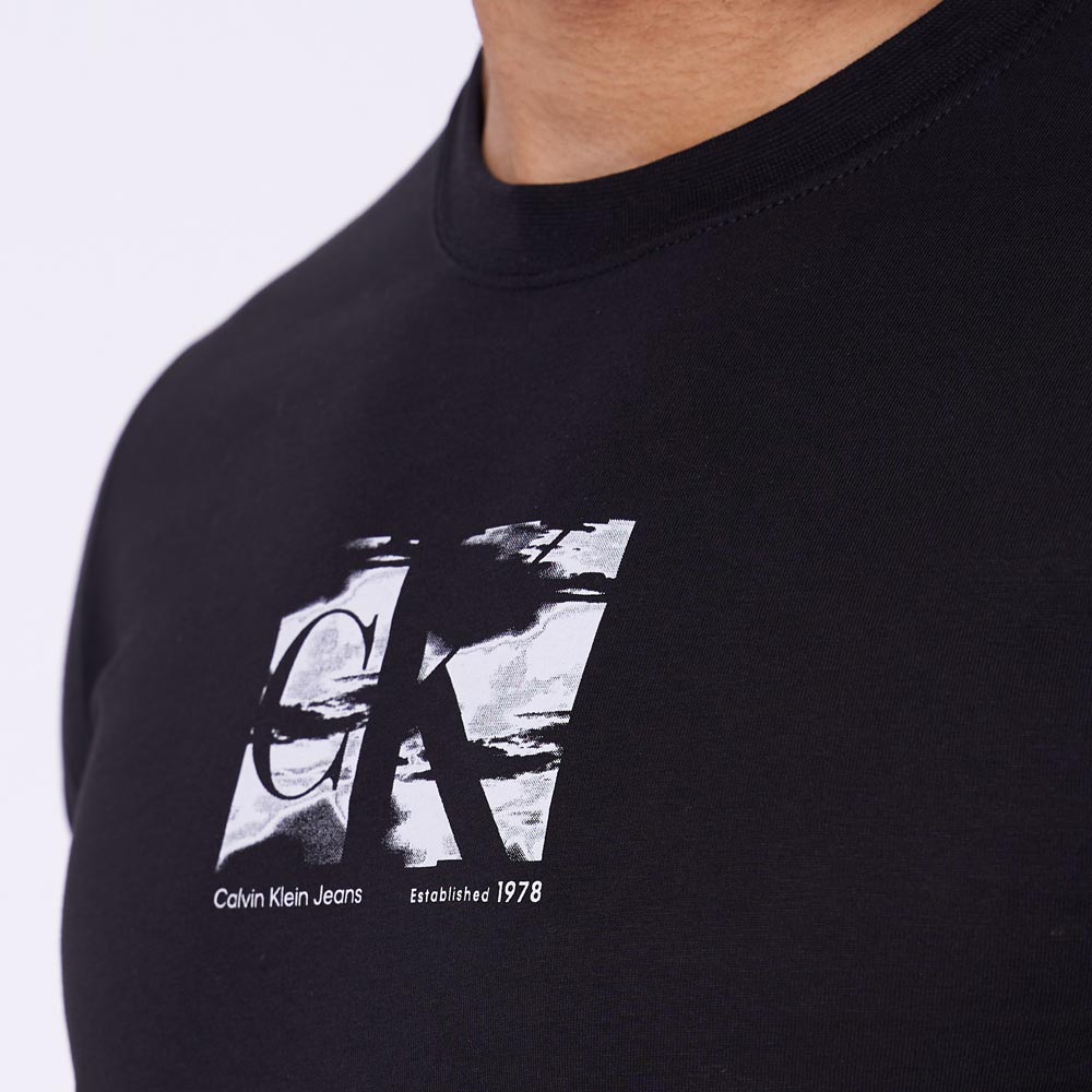 Small Box Logo T-Shirt - Black