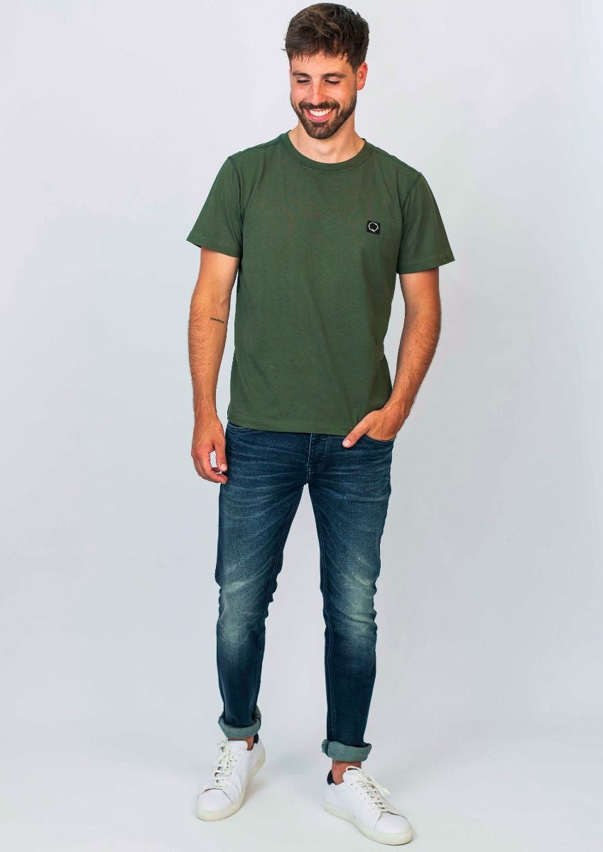 Jake Neck Tee in Olive