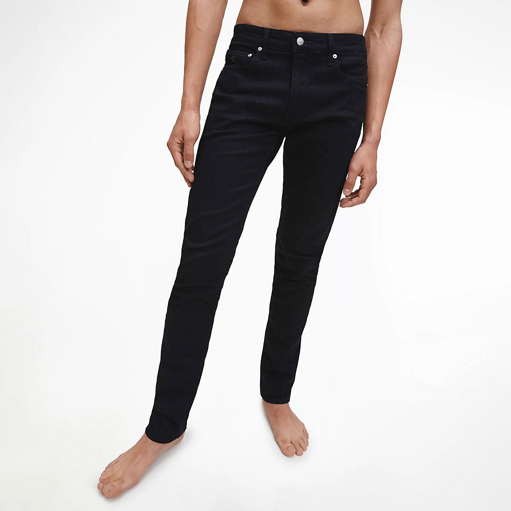 CKJ 026 Slim Jeans - Black