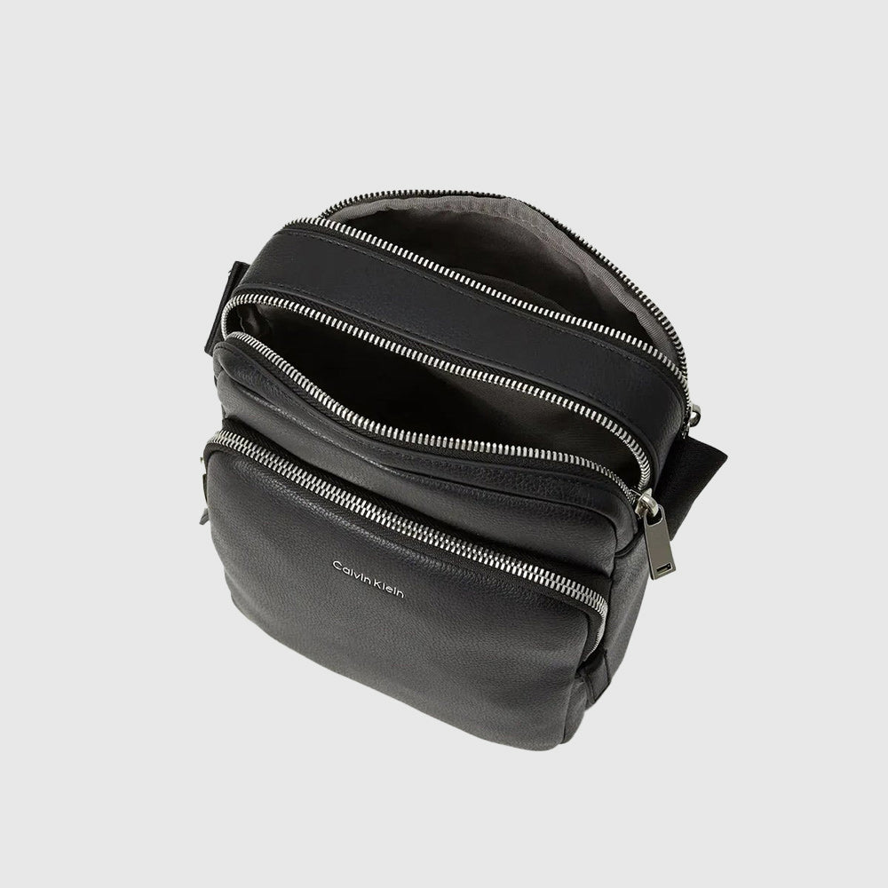 Raised Pocket Reporter Crossbody Bag - Black