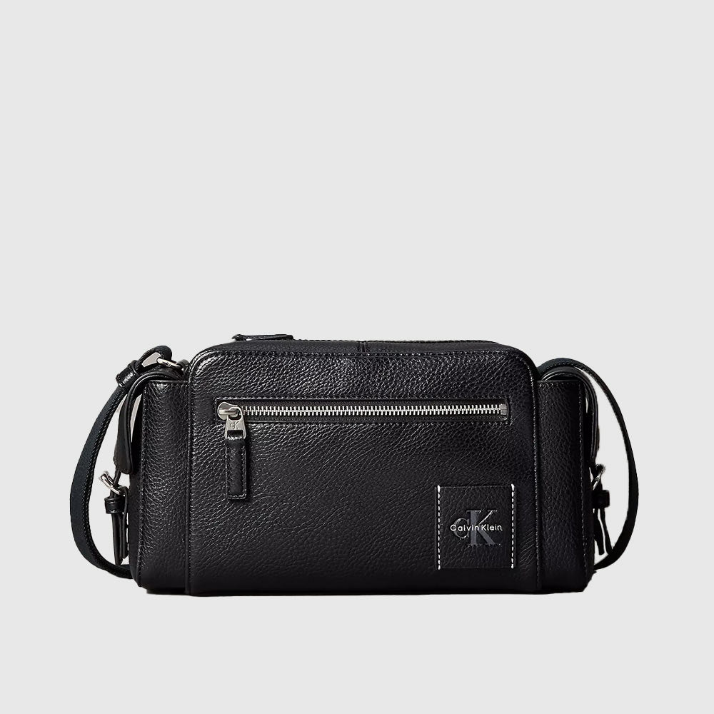 Bold Pebble Camera Bag - Black