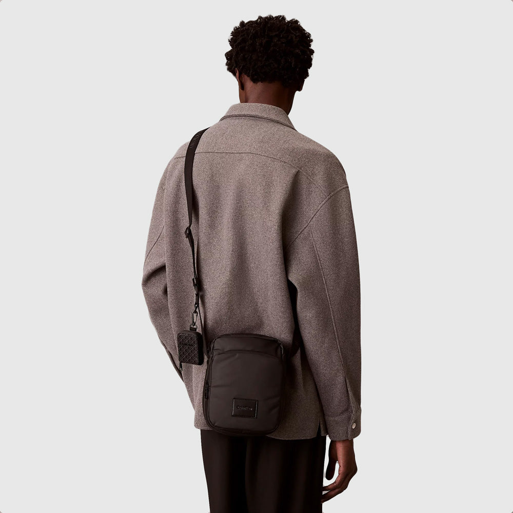 Puffer Utility Reporter Bag - Black