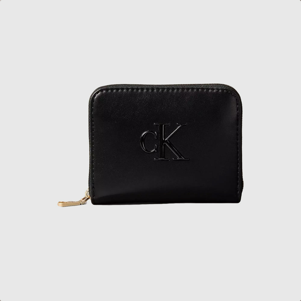 Calvin Klein Raised Ck Medium Zip Around - Black |ThirdBaseUrban