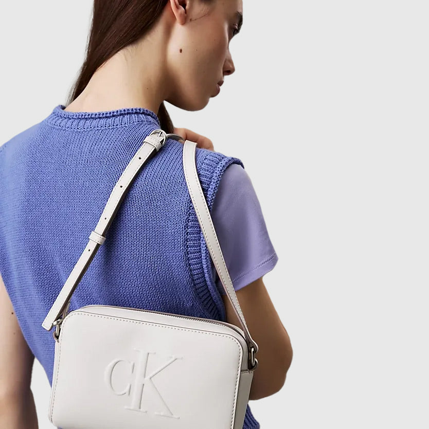 Sculpted Camera Bag - Offwhite