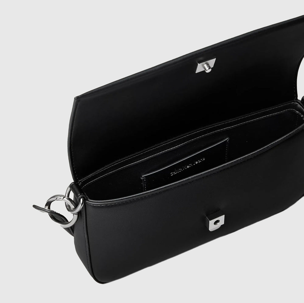 Sculpted Shoulder Pouch - Black