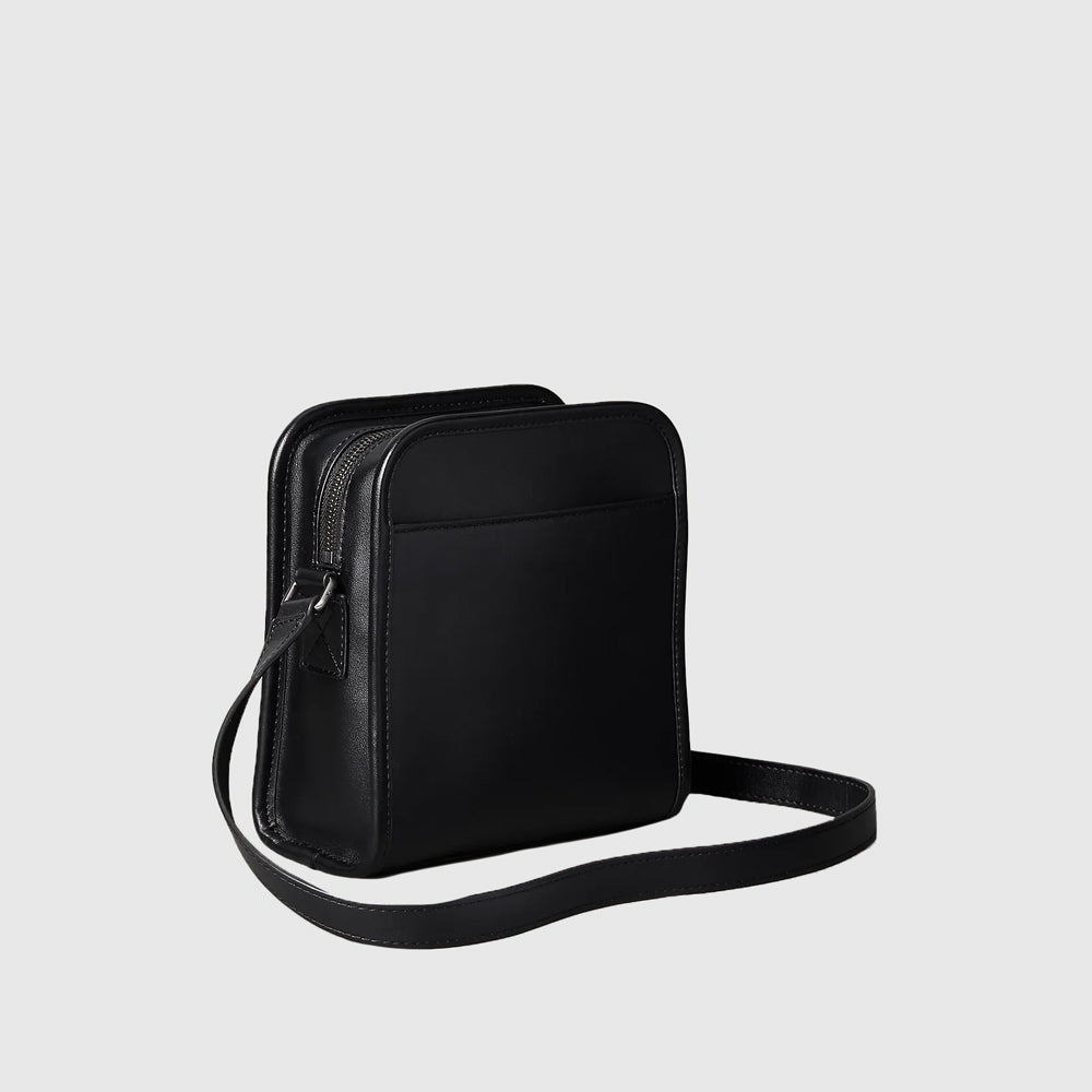 Sculpted Reporter Bag - Black