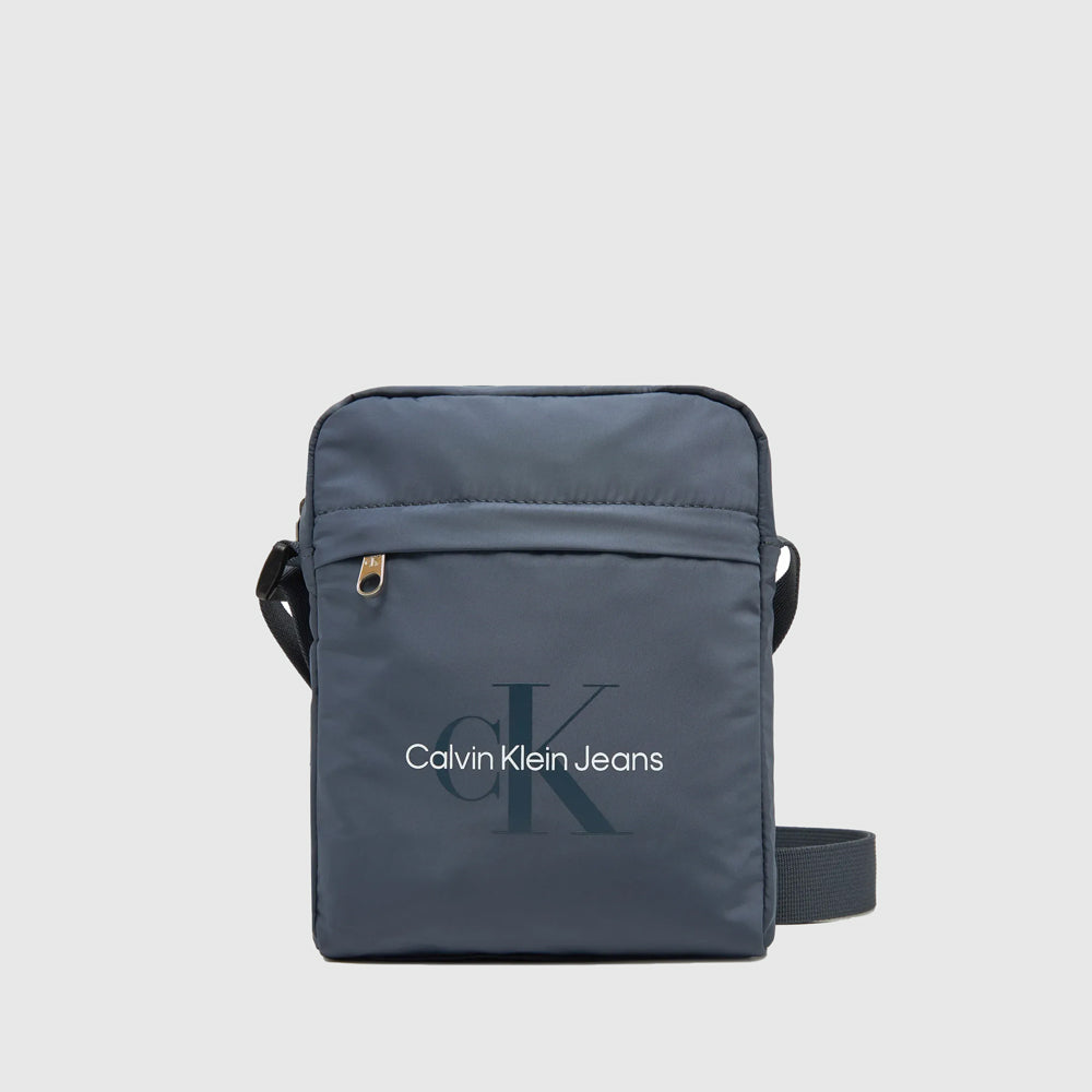 Calvin Klein Sport Reporter Bag - Navy |ThirdBaseUrban