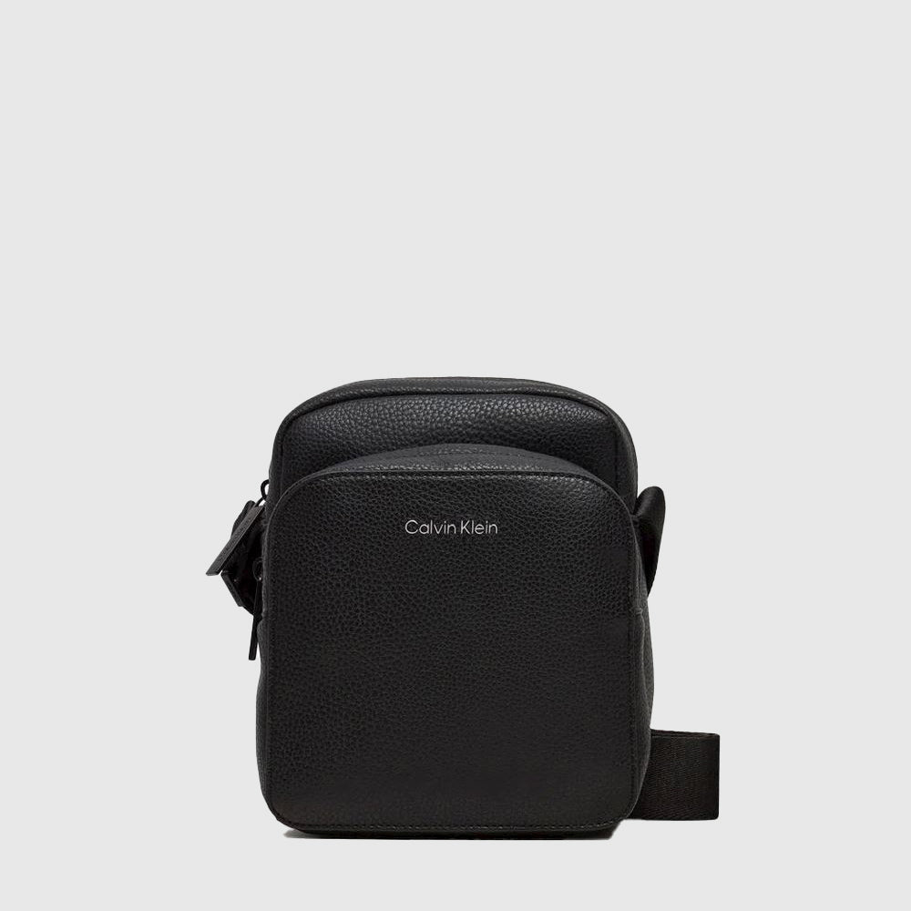 Calvin Klein CK Must Reporter Bag - Black |ThirdBaseUrban