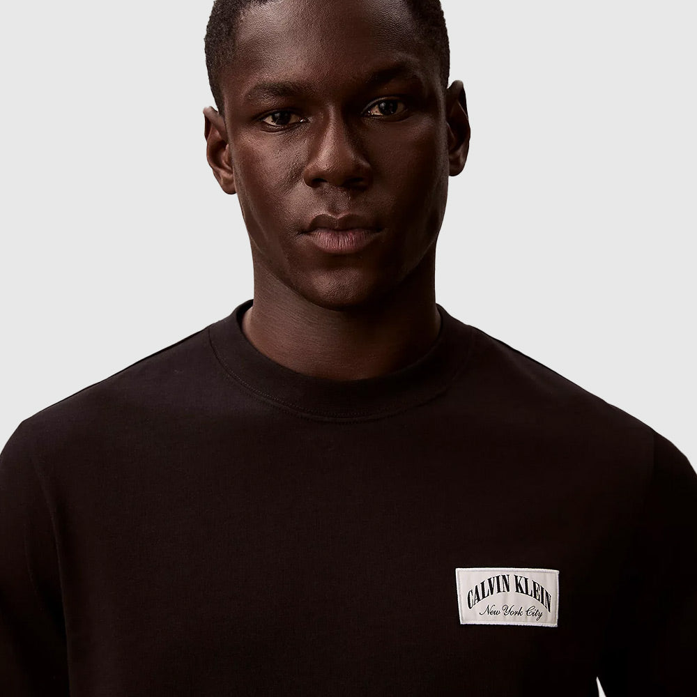 Varsity Badge T-shirt - Black