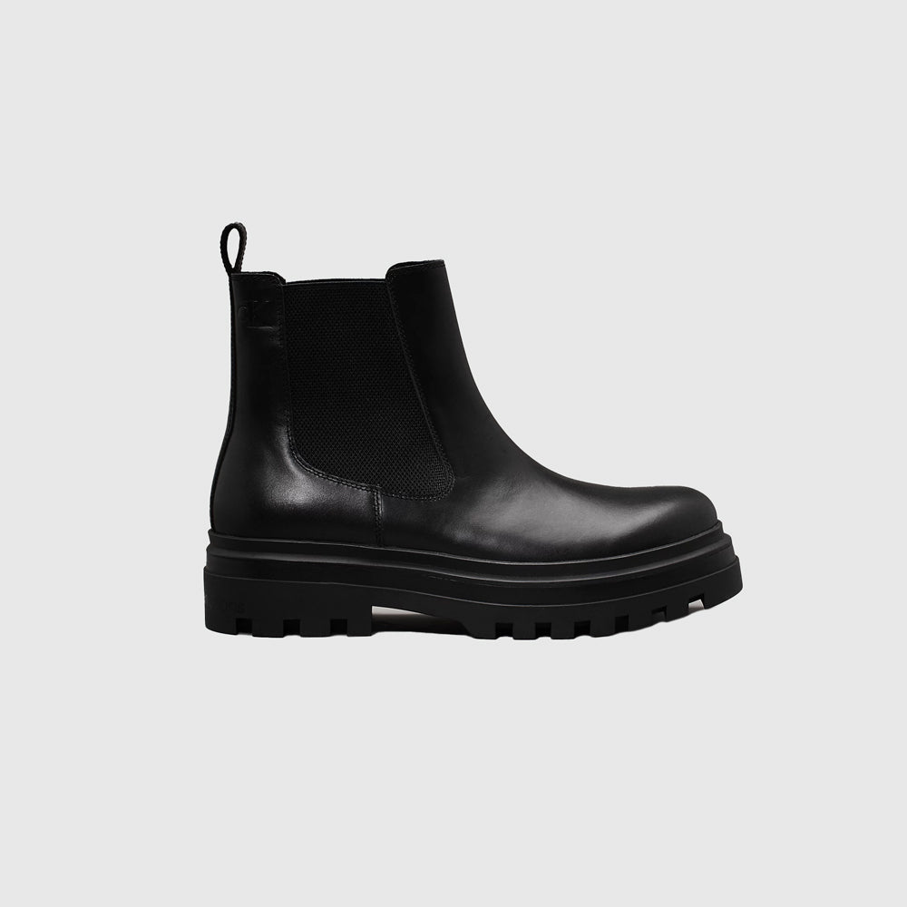 Calvin Klein Lugged Chelsea Boot - Black |ThirdBaseUrban