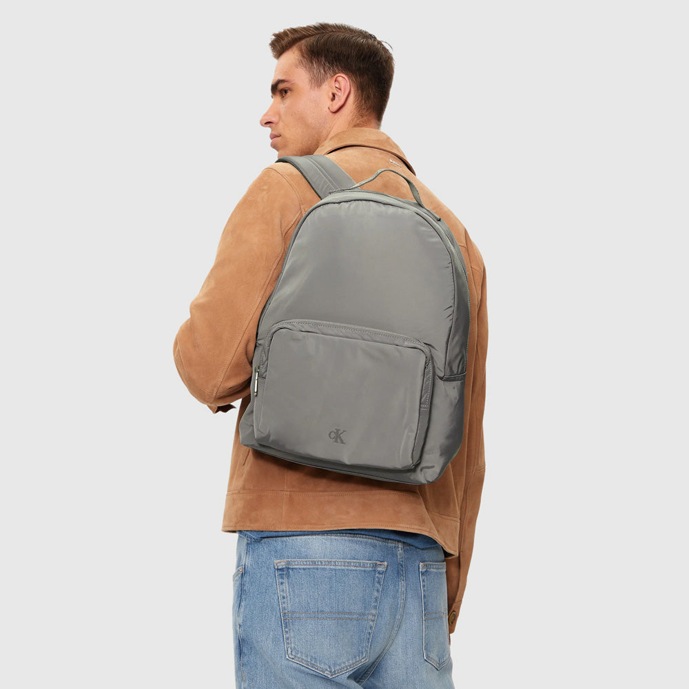 Over Webbing Zip Backpack - Grey