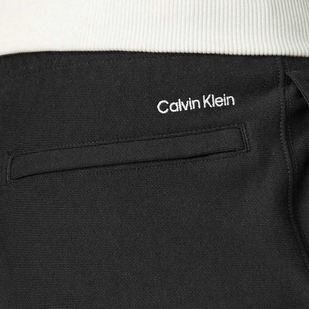 Collegiate Short - Black