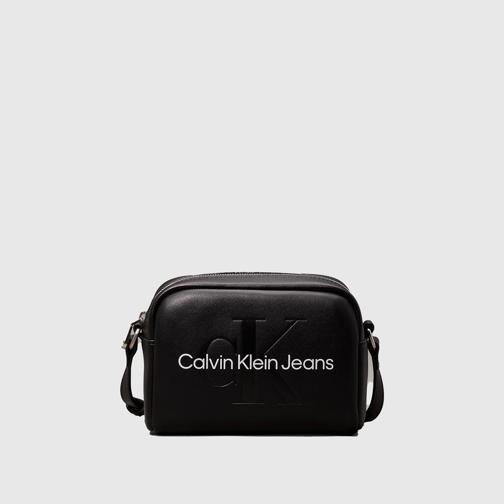 Calvin Klein Sculpted Camera Bag- Black |ThirdBaseUrban