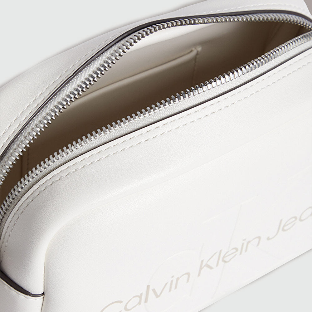 Sculpted Camera Bag - White