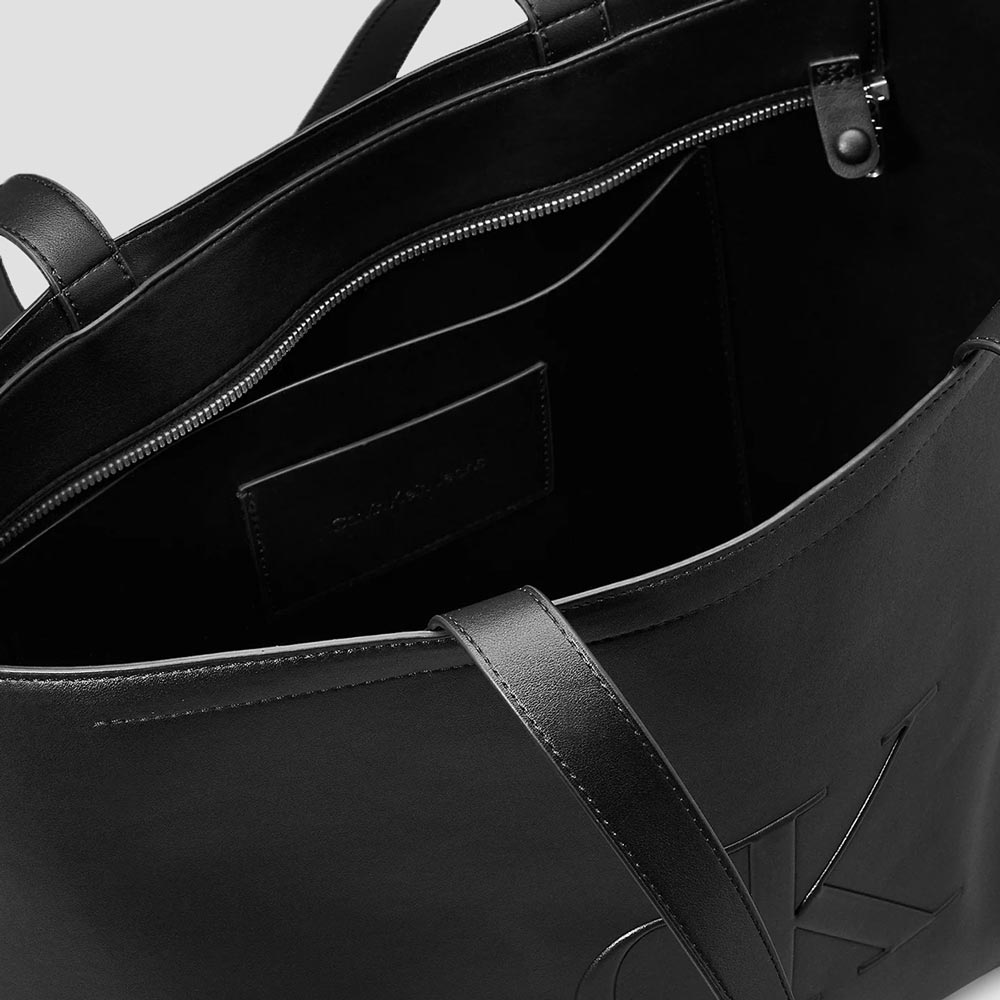 Sculpted Tote34 Deboss  Bag - Black