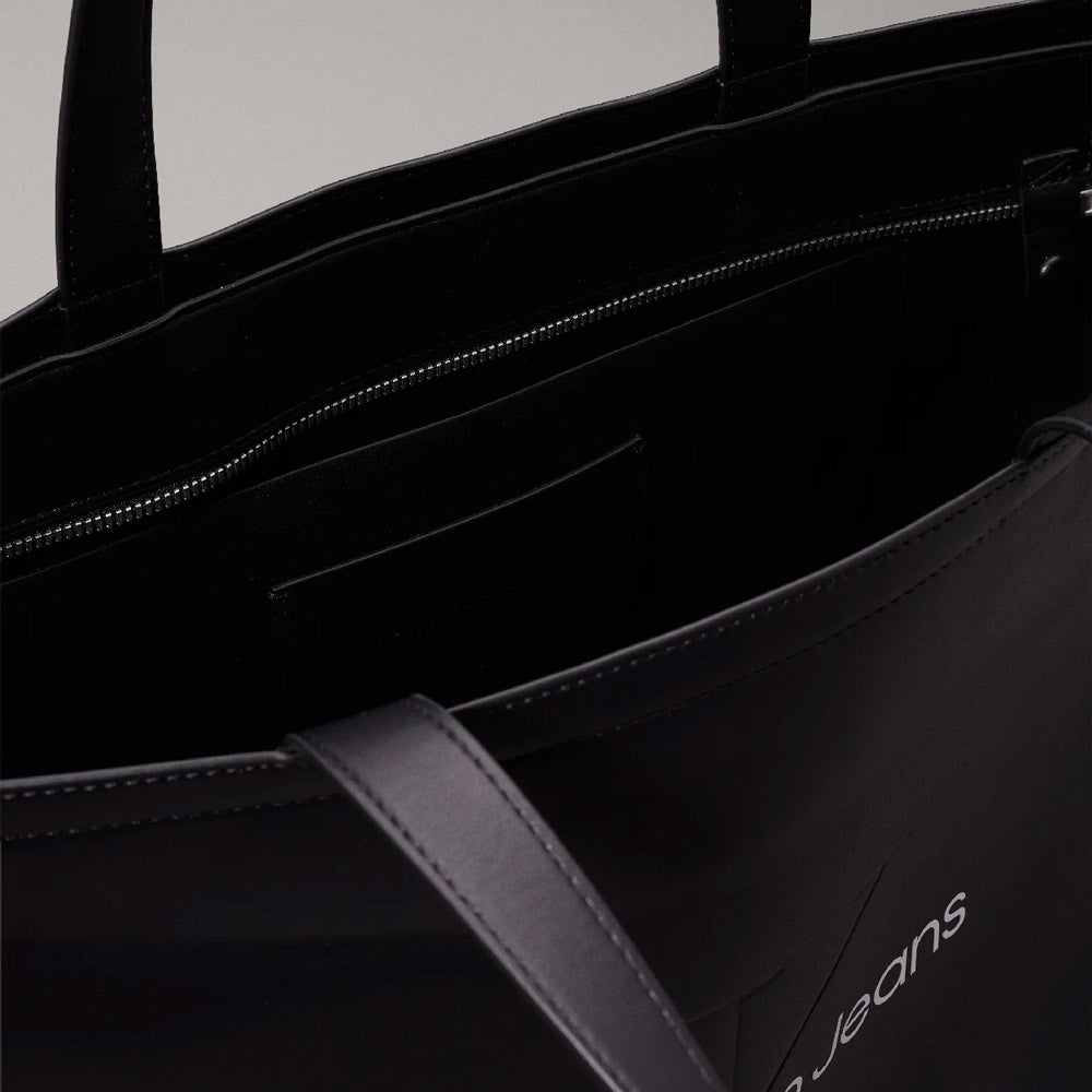 Slim Sculpted Tote Bag- Black