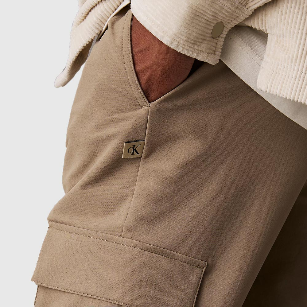 Tech Cargo Pants - Brown